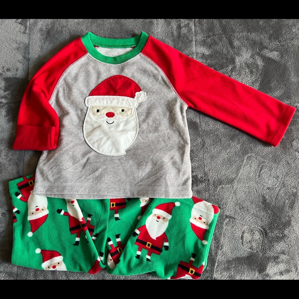Carters get cozy Xmas pajamas